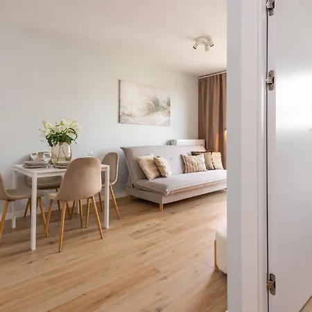 Flatbook Trimare Z Basenem, Sauna, Bilardem I Parkingiem Apartman *