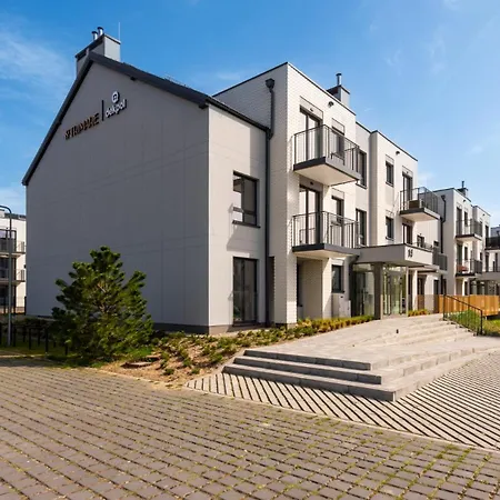 Flatbook Trimare Z Basenem, Sauna, Bilardem I Parkingiem Apartment