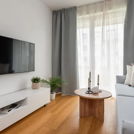 Flatbook - Trimare Ii Z Bilardem I Parkingiem *