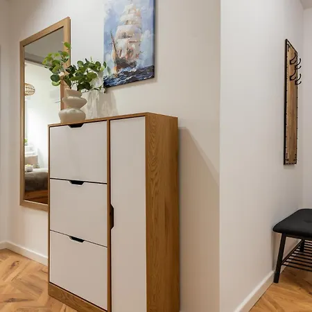 Lägenhet Flatbook - Trimare Ii Z Bilardem I Parkingiem *