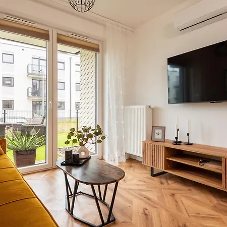 Flatbook Trimare Z Basenem, Sauna, Bilardem I Parkingiem Apartment