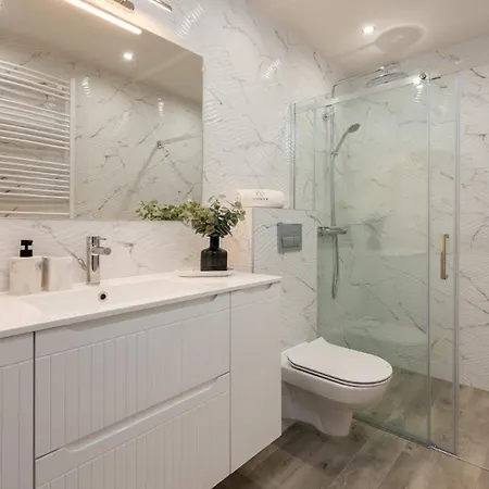 Flatbook - Trimare Ii Z Bilardem I Parkingiem *