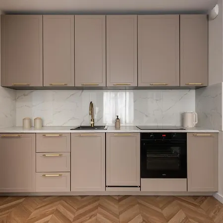 Flatbook Trimare Z Basenem, Sauna, Bilardem I Parkingiem שטוטובו