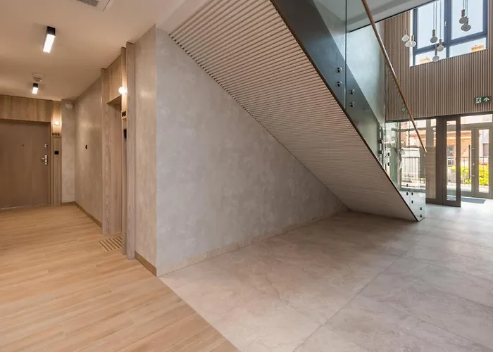 Flatbook - Trimare Ii Z Bilardem I Parkingiem Lägenhet *