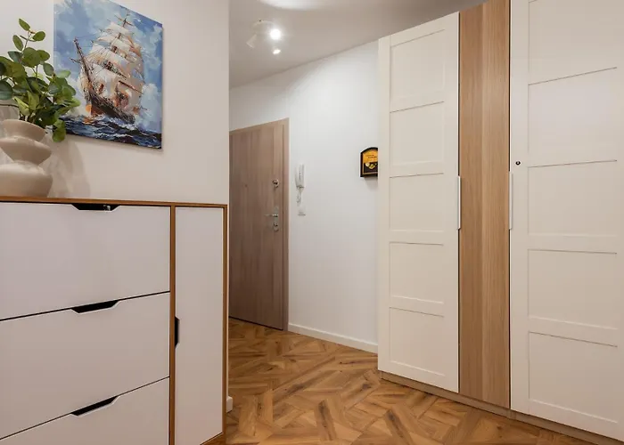 Lägenhet Flatbook - Trimare Ii Z Bilardem I Parkingiem Sztutowo